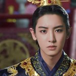 [EXO] <b>도미노</b> <b>vs</b> 피자헛