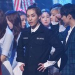[EXO] 민석이가 입은옷은 이름이뭐임?