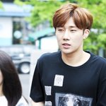 쉬는동안 미모에 물오른 <b>성규</b>