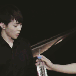 [EXO] 백현이 시우민한테 <b>물주</b>고 웃었던 이유