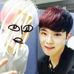 [EXO] 한층 잘생겨진 <b>현빈이</b>와 꽃길만 걷고싶어