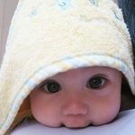 표정과 행동이 귀여운 <b>아기들</b>