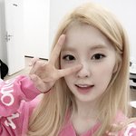 <b>금발</b> <b>머리</b> 女아이돌들의 셀카