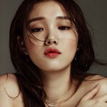 얼굴만 봐도 질리지않는 이성경