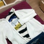 [댓글부탁해] 내일 <b>사복</b> 입는 날이라 <b>옷</b> 고르고 잇ㅆ는데 좀 봐주라...