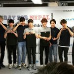 [EXO] 애들 다 <b>피곤해</b>보임ㅋㅋㅋ