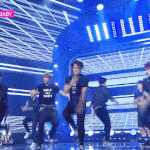 [EXO] 오늘 파란색수트입겠지ㅋㅋㅋ 아님 그<b>청청</b>패션이나
