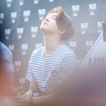 <b>햇살</b>아래 광합성 중인 아이돌