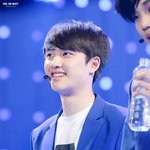 [도경수] 연대 아카<b>라카</b> 경수 고화질 2