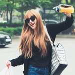 먹을거 잔뜩들고 출근하는 하니~ 친근하네~