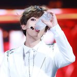 [EXO] 난 새벽 6시에 출발하는디
