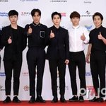 [EXO] 후니 탈기 때문에 <b>자리</b> 바꿨네