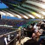 [EXO] 지금 샤니팬<b>석</b>에 엑셀들 응원<b>봉</b> 다껐다