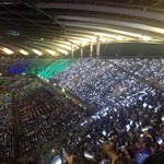 [모든팬덤] 엑소엘 경광봉 <b>위엄</b> ㄷㄷㄷㄷ