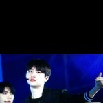 [EXO] 몰랐는데 경수 <b>눈</b> <b>위</b>로 뜨는거
