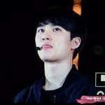 [EXO] 디오 이 플뷰가 <b>사각</b>턱 강조되어서 하얗게 보정해줘서
