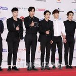 [EXO] 아이디 4개됴줌 오늘도 <b>열일</b>하네ㅎㅎ