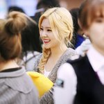 [모든팬덤] <b>sm</b>은 <b>특유</b>의 아우라가있는것같음