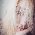 [모든<b>팬덤</b>] <b>태연</b> 백금발 개미쳤다 ㄷㄷㄷㄷ