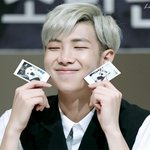 [모든팬덤] 흑발이 어울리는 아이돌