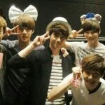 [EXO] 솔직히 올해 데뷔날 팬<b>보드</b> 답글