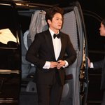더욱 멋있어진 예비아빠 <b>지성</b>