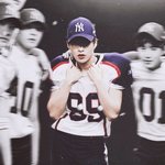 [EXO] 슈줌들 옆에 애들 <b>블러</b><b>처리</b>함