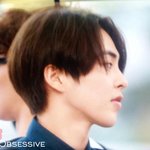 [EXO] 시우민 턱<b>선미</b>침