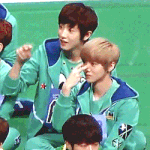 [EXO] 엑소팬분들 <b>이멤버</b> 이름이 뭐에요 ㅠㅠㅠㅠ