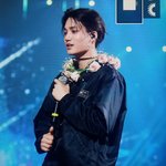 [카이] 상해콘 꽃목<b>걸이</b>한 카이 플뷰ㅠㅠㅠ