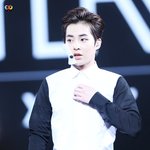 [EXO] 시우민휴지샌드위치 엑소<b>예</b> 과질 둥?