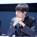 귀여움이 몸에베여있는듯한 뷔