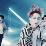 [카이] 어떻게 저렇게 <b>시선처리</b>까지 완벽해?