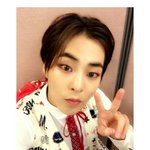 [시우민] ㅅㄷ)시우민 옷 오늘 무대<b>의상</b>인거야?