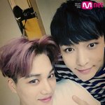 [EXO] 조류주의 김종인 <b>눈색</b> 머리<b>색</b> ㅁㅊ