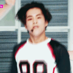 [EXO] 오늘 민석이 눈화장 <b>이뻣</b>어