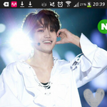 [EXO] 나 배스킨에서 5년째 일하는데