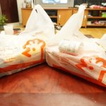 [위꼴사] 집<b>수니</b>의 유일한 행복은 역시 치킨먹방인듯!