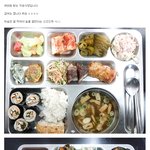 [모모유머] <b>전설</b>의 흔치 않은 직원식당.jpg
