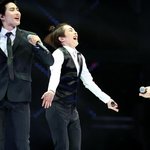 [시우민] 시우민 양손동기화 대박 짤.<b>gif</b>(들숨)(날숨)