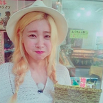 [EXO] 아시발 쏘이모 얼굴에 뭐 하셨나 왜이렇게됨