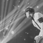 [카이] 나비와 <b>종인</b>이
