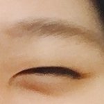 나 <b>눈웃음</b> 있어?
