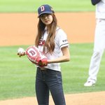 첫 시구 도전한 오마이걸 유아-<b>지호</b>