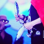 [백현] 고등어 겟한 <b>손끝</b> 간지보소