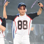 [카이] 오늘 더쇼 카이 몸매가 다 <b>하심</b>