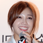 [EXO] 우리학교 이쁜<b>여대생들</b>이 얘보단 낫다