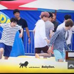 [EXO] 백현이 경수한테<b>뒷목</b>잡혔엌ㅋㅋㅋㅋㅋㅋㅋㅋㅋㅋㅋㅋ