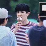 [EXO] 핵귀여워... 흑발하고 더 <b>멍뭉이</b>같아졌어...............