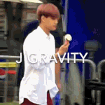 [카이] 아이스크림 <b>냠냠</b>하는 종인이 베라 움짤 